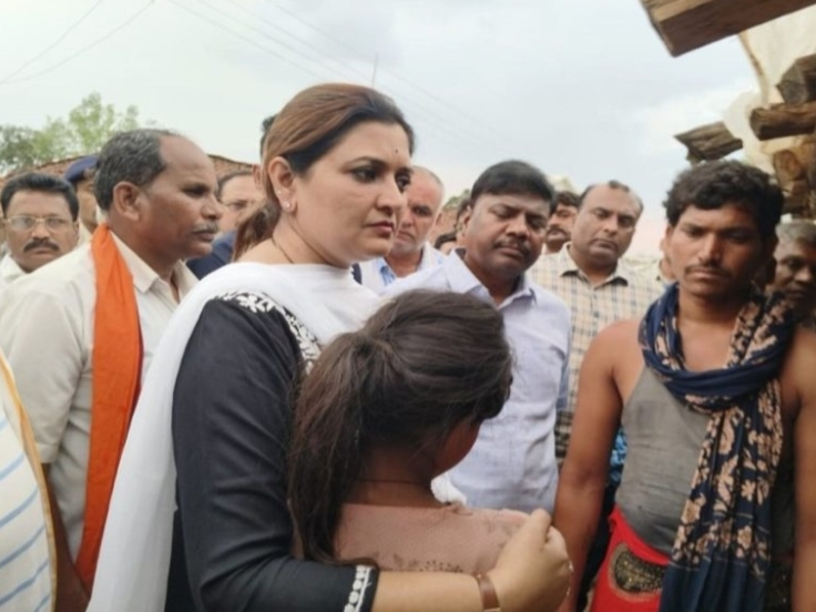 विधायक भावना बोहरा ने कवर्धा हादसे में मृतकों के बच्चों को लिया गोद,उठाएंगी सभी जिम्मेदारी…