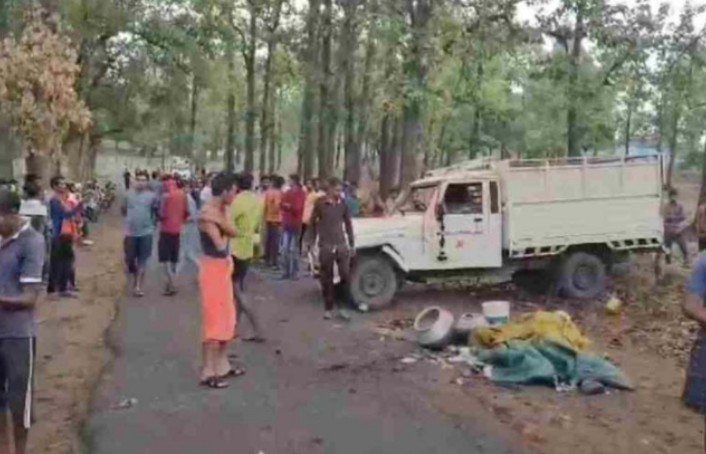 श्रद्धालुओं से भरी पिकअप डिवाईडर से टकराकर पलटी, 30 से ज्यादा लोग घायल…
