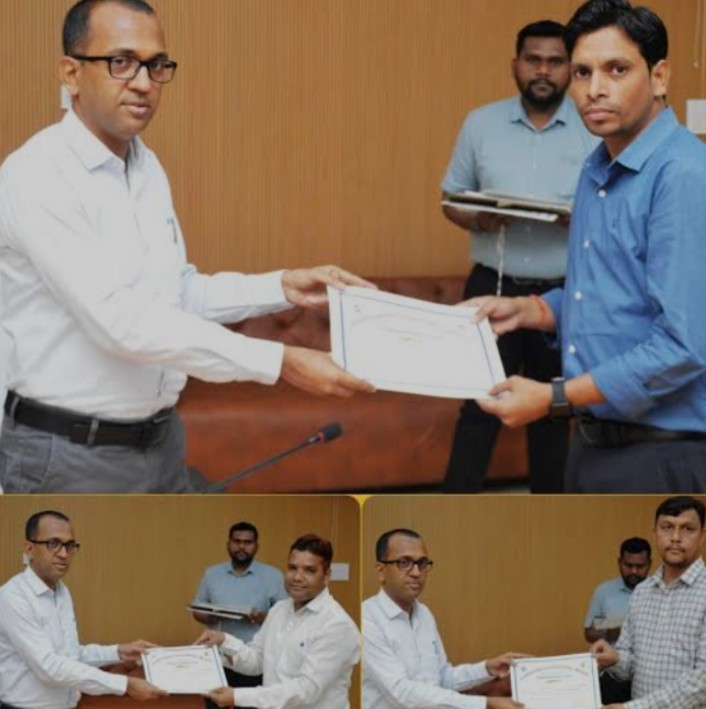 लोकसभा चुनाव में उत्कृष्ट कार्य करने वाले अधिकारी-कर्मचारियों का किया गया सम्मान…