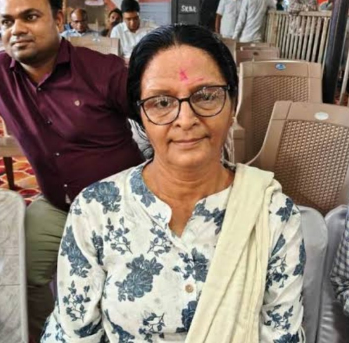 छत्तीसगढ़ की पहली जेसीबी वूमेन को एक्सपो के लिए जापान से बुलावा : मुख्यमंत्री ने कहा जापान जाने सामान पैक कर लीजिए, हम आपको भेजेंगे टोक्यो