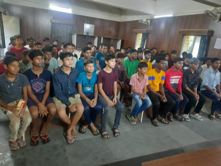 विश्व आदिवासी दिवस के अवसर पर विधिक जागरूकता कार्यक्रम का आयोजन