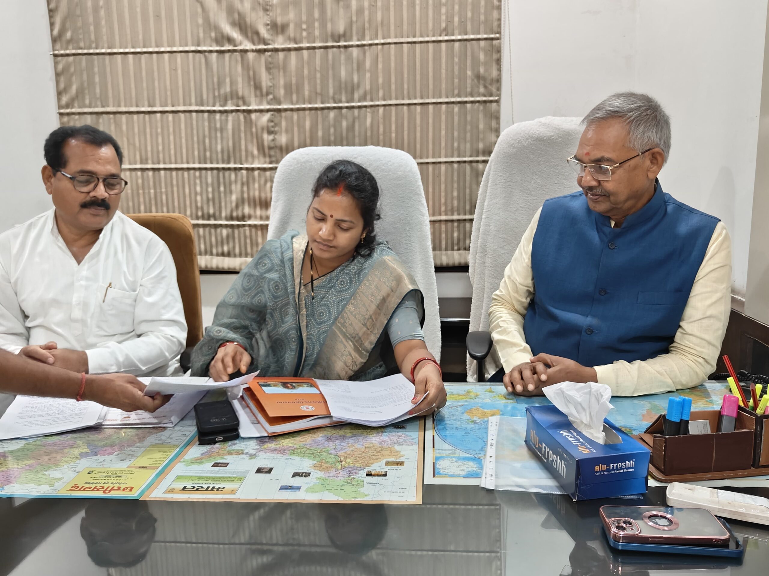 मंत्री लक्ष्मी राजवाड़े की पहल और निर्देश पर आवेदनों व समस्याओं का त्वरित निराकरण किया गया , भाजपा के सहयोग केंद्र में हो रहा समस्याओं का निराकरण