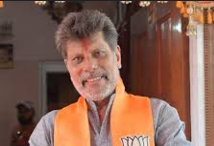 मध्य और निम्न मध्य वर्ग के निवेशकों से दुश्मन सा व्यवहार कर रहे राहुल गांधी:किरण देव
