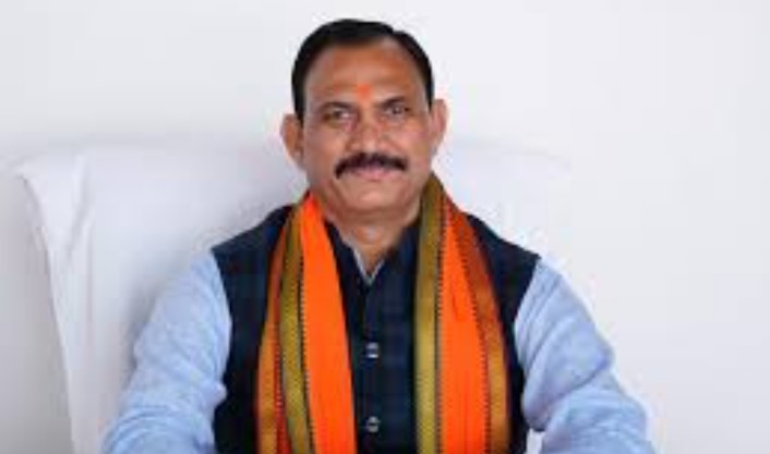 टीके से नहीं हुई थी बच्चों की मौत,स्वास्थ्य मंत्री श्याम बिहारी जायसवाल का बड़ा बयान….