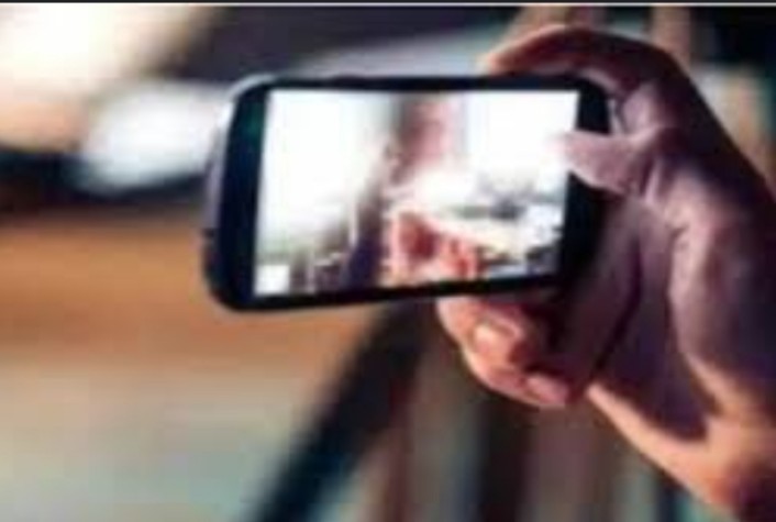 डिप्टी कमिश्नर के बेटे की करतूत, लड़की के अश्लील फोटो वायरल करने का आरोप…