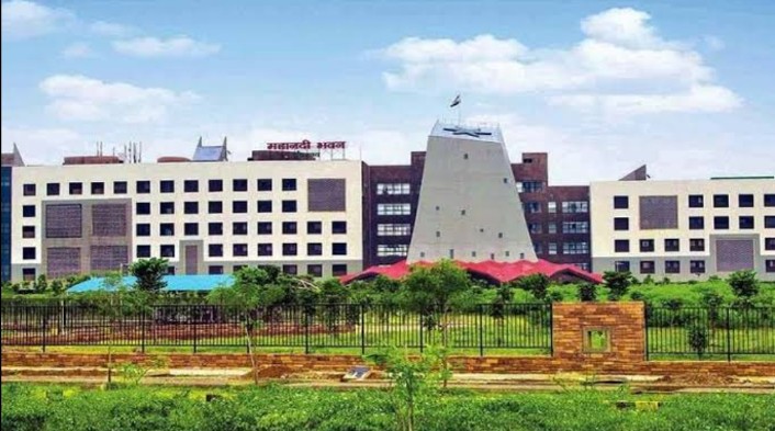 शासकीय सेवकों पर आश्रितों के लिए आय की अधिकतम सीमा में वृद्धि को वित्त विभाग ने दी मंजूरी