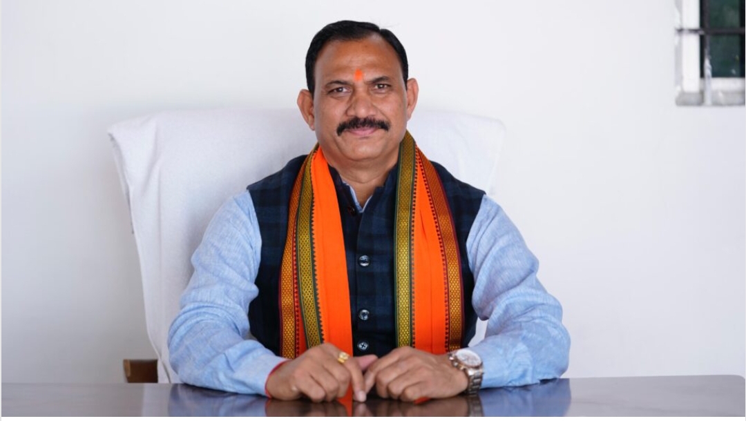 स्वास्थ्य मंत्री जायसवाल ने उत्कृष्टता प्रमाण पत्र हासिल करने वाले अस्पतालों के डॉक्टरों और अन्य मेडिकल स्टॉफ को दी बधाई