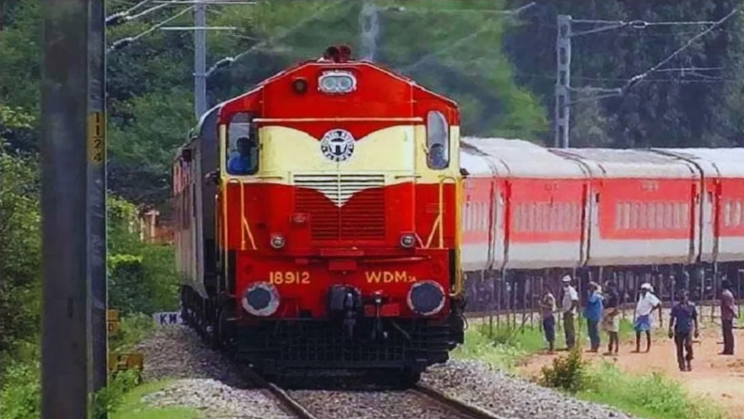 रेलवे का नया फैसला, 500 किमी तक किराया यथावत, अधिक दूरी पर मामूली बढ़ोतरी