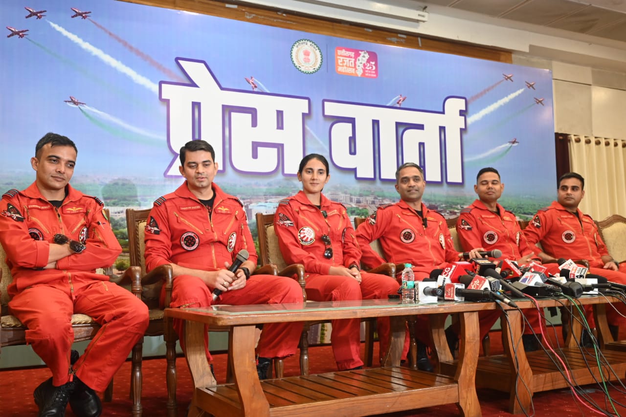 राजधानी का आसमान गूंजेगा वायुसेना के शौर्य से – सूर्यकिरण टीम दिखाएगी अद्भुत करतब5 नवंबर को रायपुर में होगा भारतीय वायुसेना का भव्य एरो शो