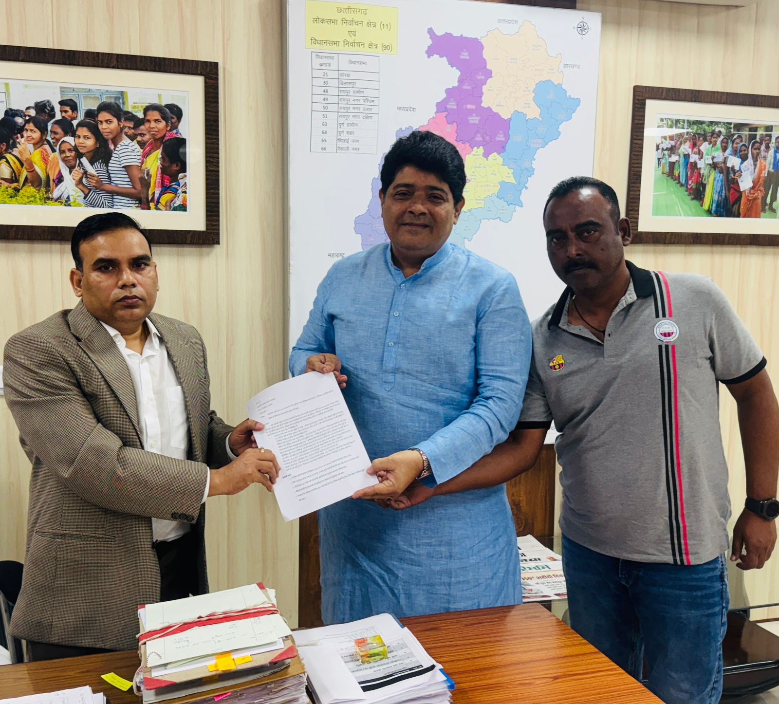 मतदाता सूची में भारी गड़बड़ी पर पूर्व महापौर एजाज़ ढेबर का तीखा हमला, मुख्य चुनाव आयुक्त को सौंपा विस्तृत ज्ञापन