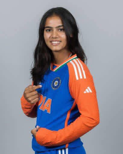 ग्वालियर की बेटी ने रचा इतिहास — वैष्णवी शर्मा भारतीय महिला क्रिकेट टीम में चुनी गई