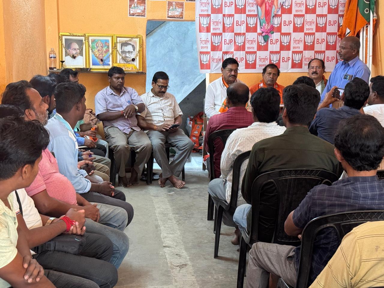 कुलतूली में गरजे खाद्य मंत्री दयालदास बघेल, परिवर्तन यात्रा की तैयारियों पर मंथन